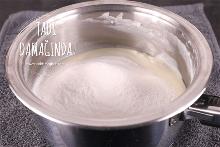 Kadayıf Kaplı Hindistan Cevizli Muhallebi Topları