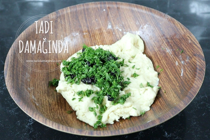 Zeytinli Dereotlu Poğaça