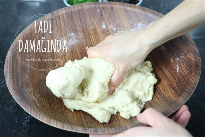 Zeytinli Dereotlu Poğaça