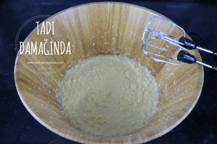 Makaron Görünümlü Kek (Gıda Boyasız)