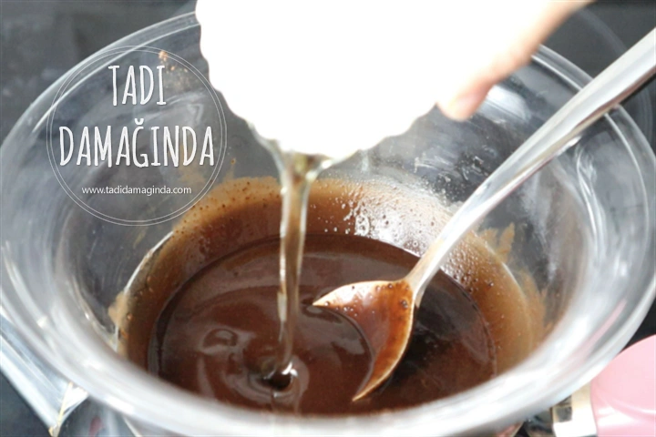 Antep Fıstığı Dolgulu Glütensiz Rafine Şekersiz Vegan Çikolata