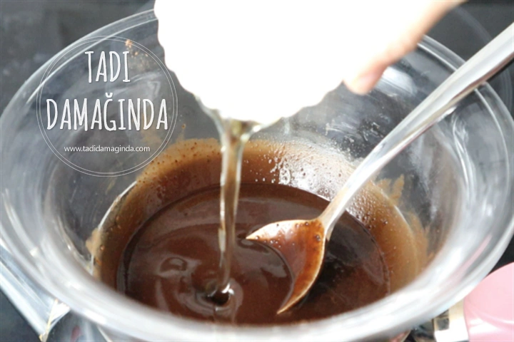 Antep Fıstığı Dolgulu Glütensiz Rafine Şekersiz Vegan Çikolata