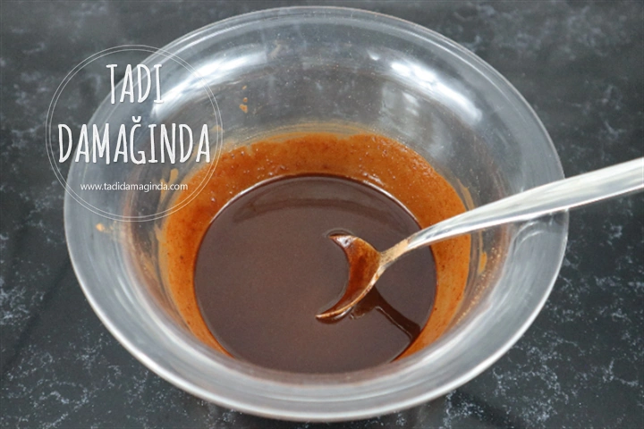 Antep Fıstığı Dolgulu Glütensiz Rafine Şekersiz Vegan Çikolata