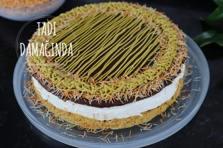 Antep Fıstıklı Kadayıflı Pişmeyen Cheesecake