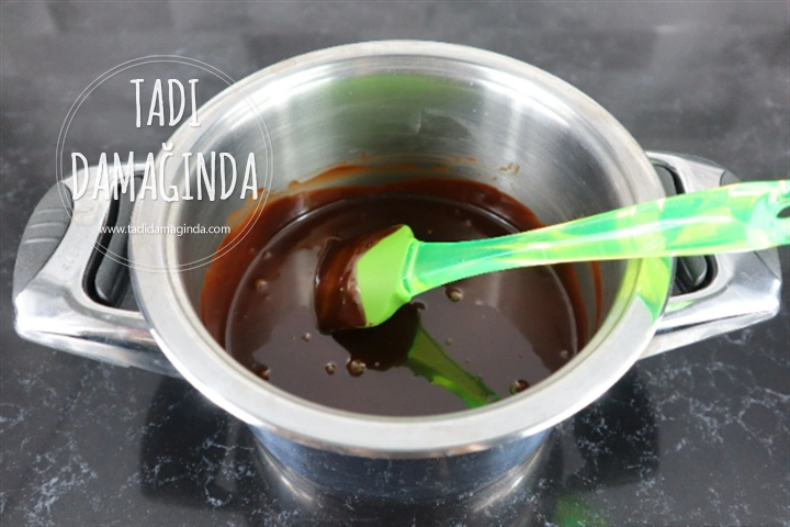 Antep Fıstıklı Kadayıflı Pişmeyen Cheesecake