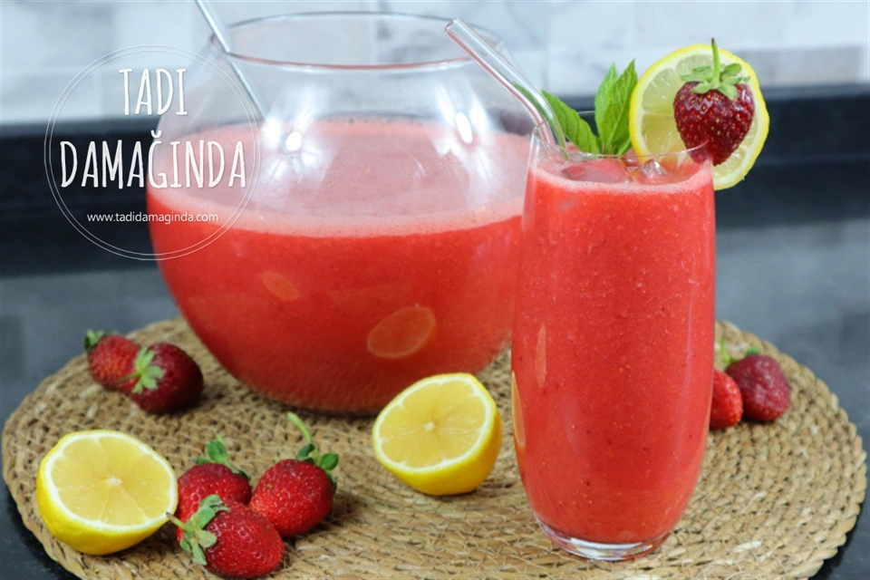 Şekersiz Çilekli Limonata