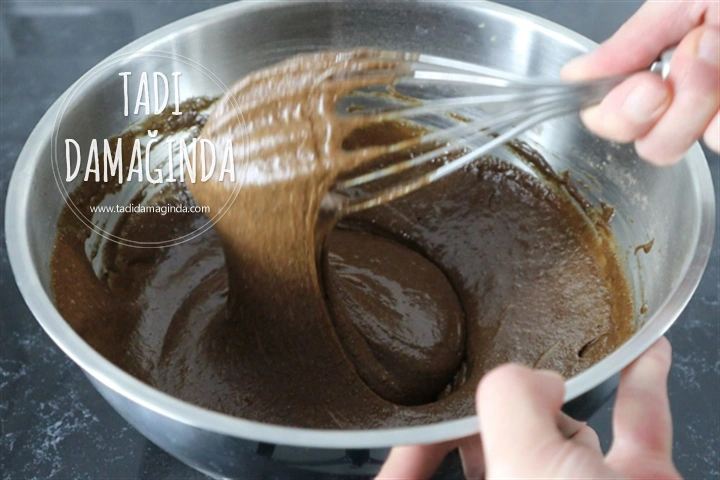 Kakaolu Nemli Kek (Rafine Şekersiz Glütensiz Vegan)