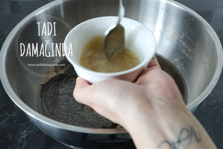 Kakaolu Nemli Kek (Rafine Şekersiz Glütensiz Vegan)