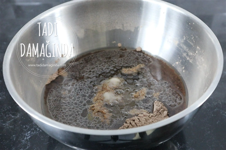 Kakaolu Nemli Kek (Rafine Şekersiz Glütensiz Vegan)