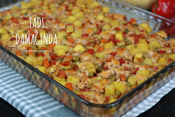 Fırında Pratik Sebzeli Tavuk