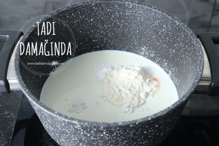 Tart Kalıbında Malaga