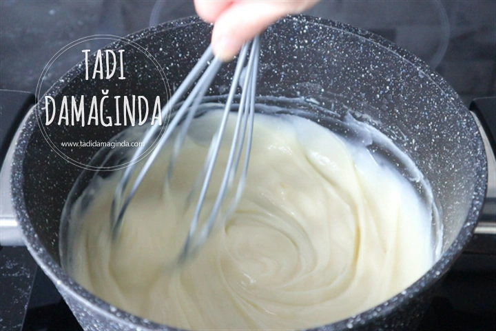 Tart Kalıbında Malaga