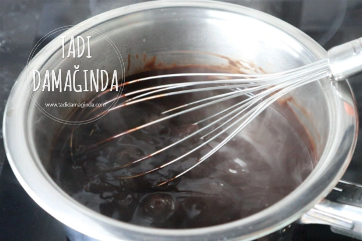 Tart Kalıbında Malaga