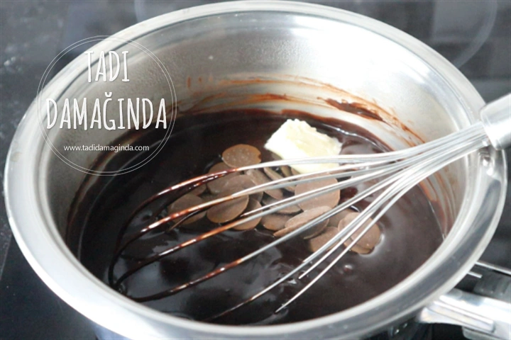 Tart Kalıbında Malaga