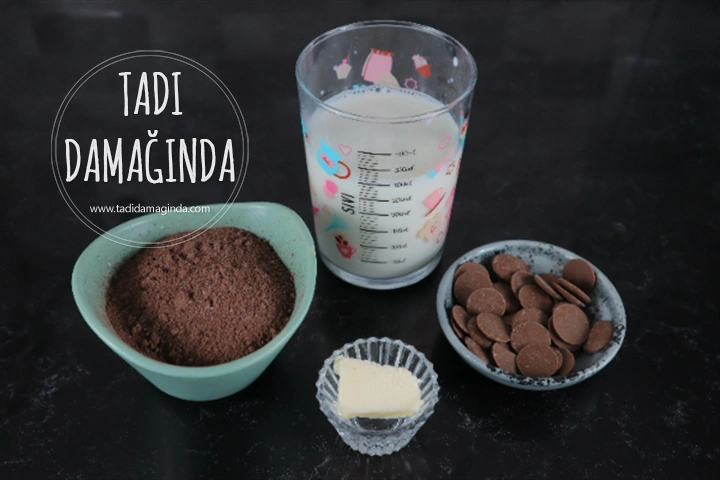 Tart Kalıbında Malaga