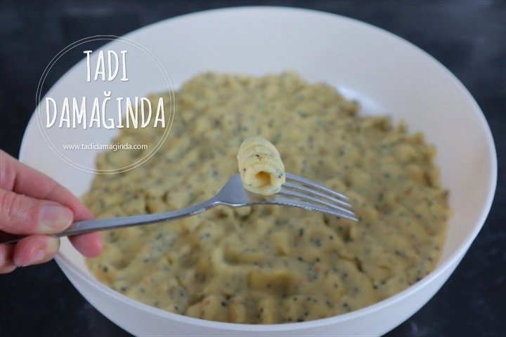 Gnocchi (Niyokki) Görünümlü Tuzlu Kurabiyeler