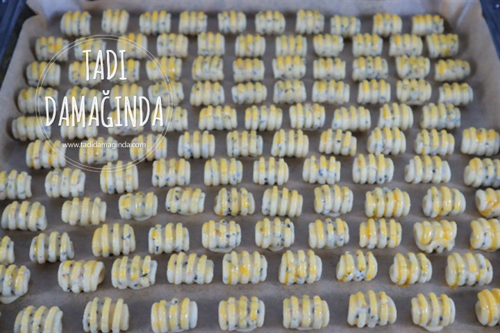 Gnocchi (Niyokki) Görünümlü Tuzlu Kurabiyeler