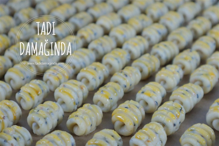 Gnocchi (Niyokki) Görünümlü Tuzlu Kurabiyeler