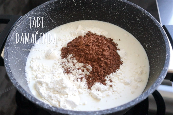 4 Malzemeli Kakaolu Puding