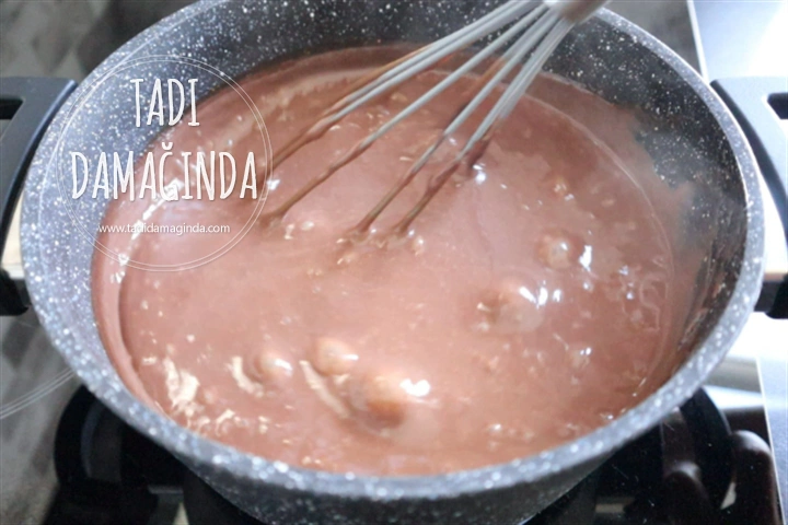 4 Malzemeli Kakaolu Puding