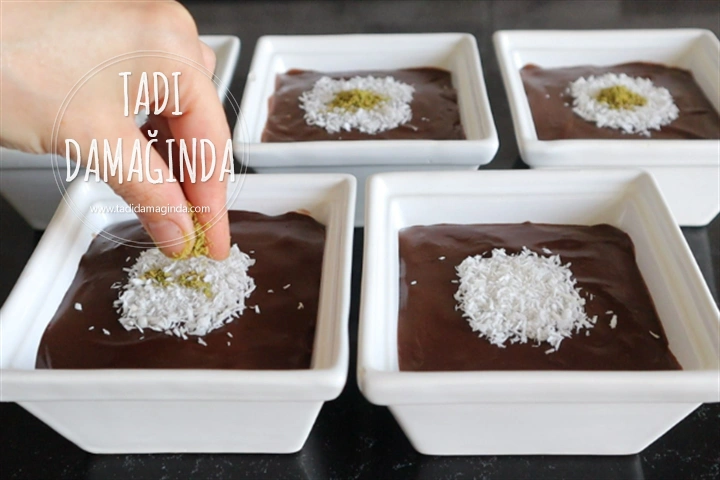 4 Malzemeli Kakaolu Puding