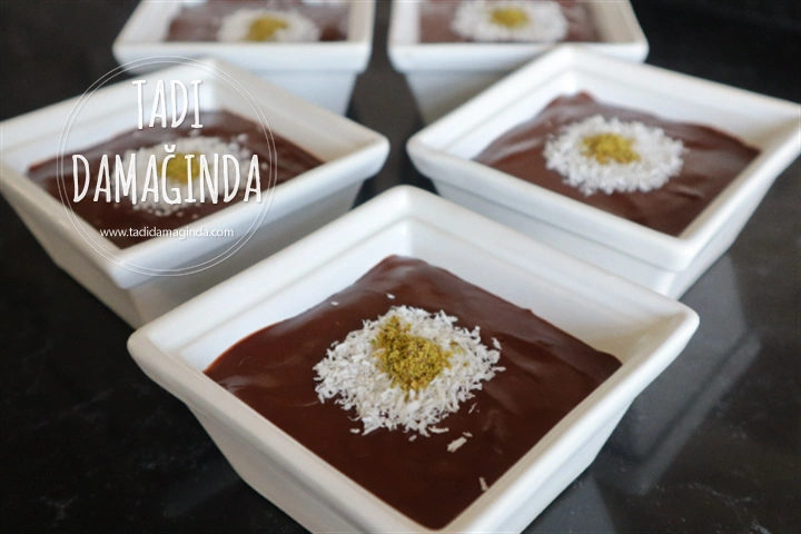 4 Malzemeli Kakaolu Puding