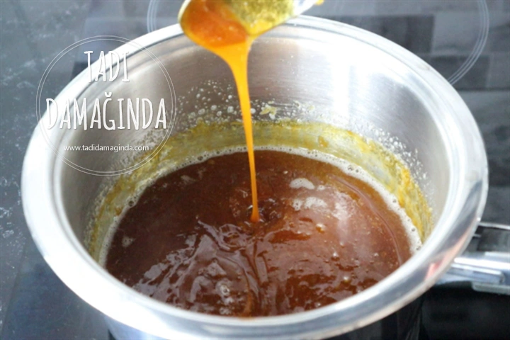 Karamelli Ganajlı Tart Kek