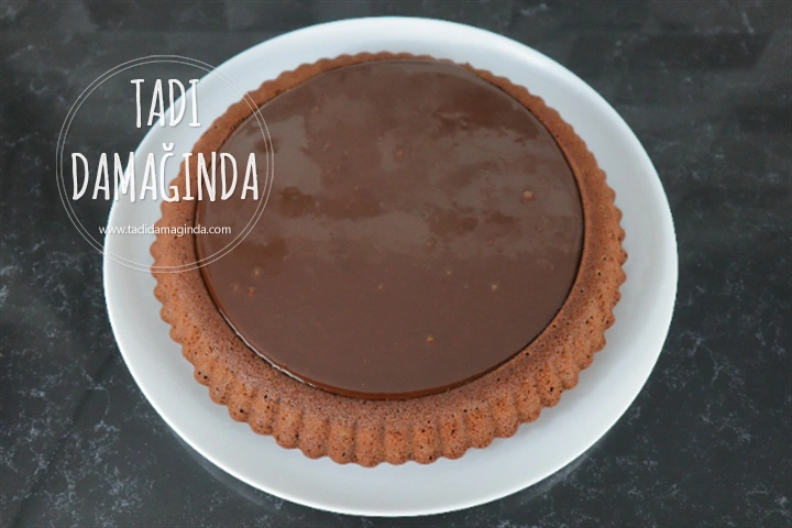 Karamelli Ganajlı Tart Kek