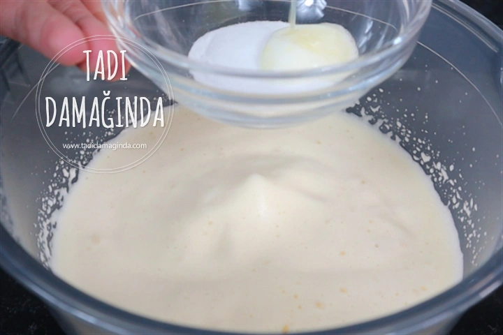 Zeytinli Kekikli Tahin Ekmeği