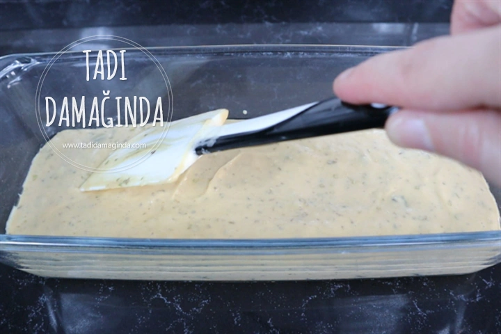 Zeytinli Kekikli Tahin Ekmeği