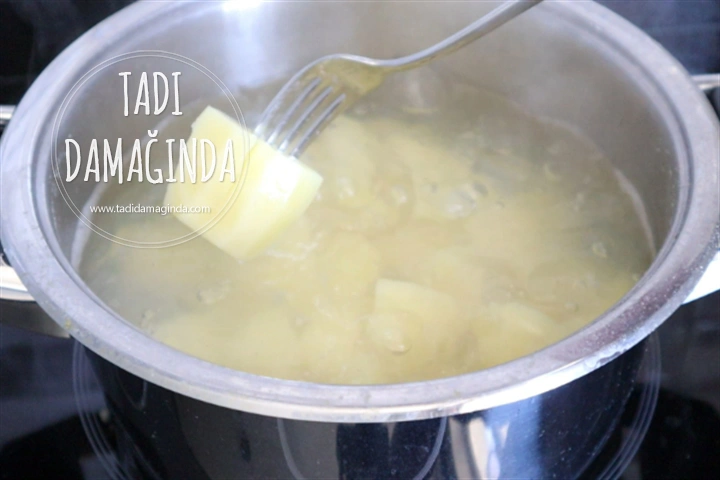 Yoğurtlu Patates Topları