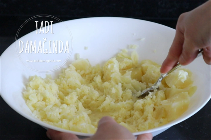 Yoğurtlu Patates Topları