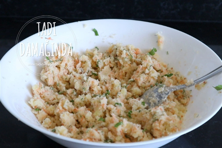 Yoğurtlu Patates Topları