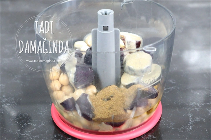 Mor (Siyah) Havuçlu Humus