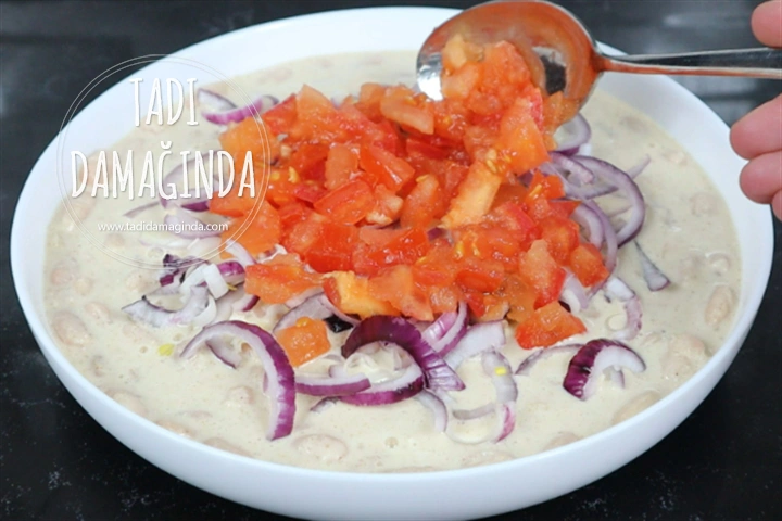 Antalya Usulü Tahinli Piyaz