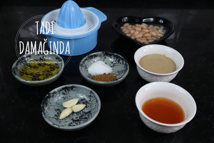 Antalya Usulü Tahinli Piyaz