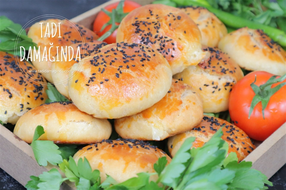 Mayasız Kaşarlı Yumuşak Poğaça