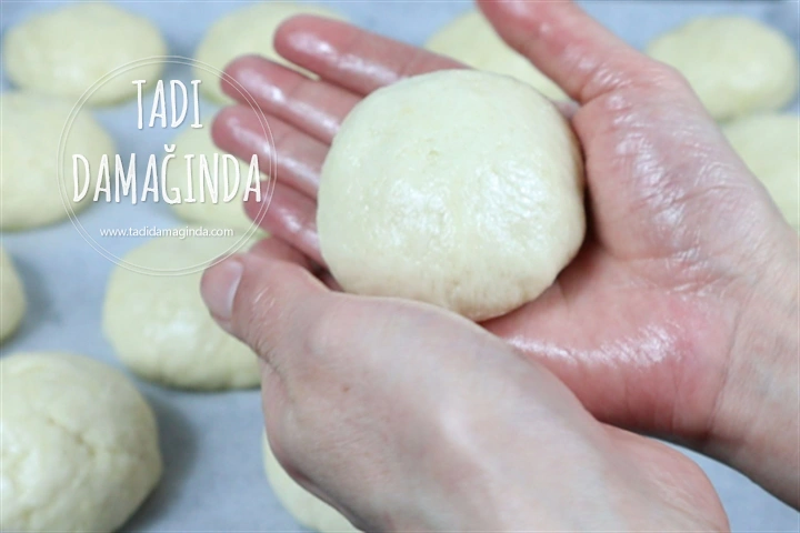 Mayasız Kaşarlı Yumuşak Poğaça