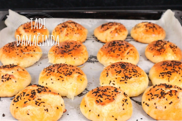 Mayasız Kaşarlı Yumuşak Poğaça