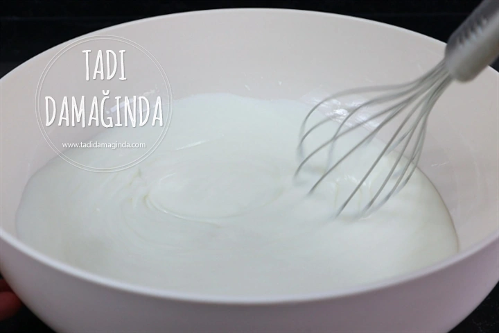 Mayasız Kaşarlı Yumuşak Poğaça