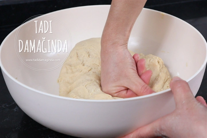 Mayasız Peynirli Yumuşak Poğaça