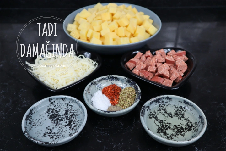 Fırında Sucuklu Patates