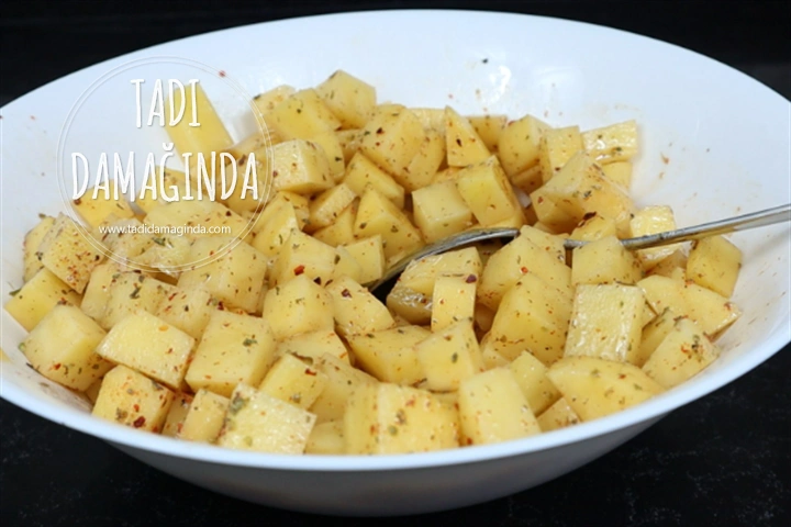 Fırında Sucuklu Patates