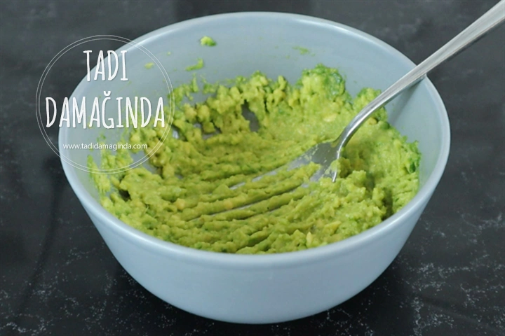 Glütensiz ve Vegan Avokado Truff