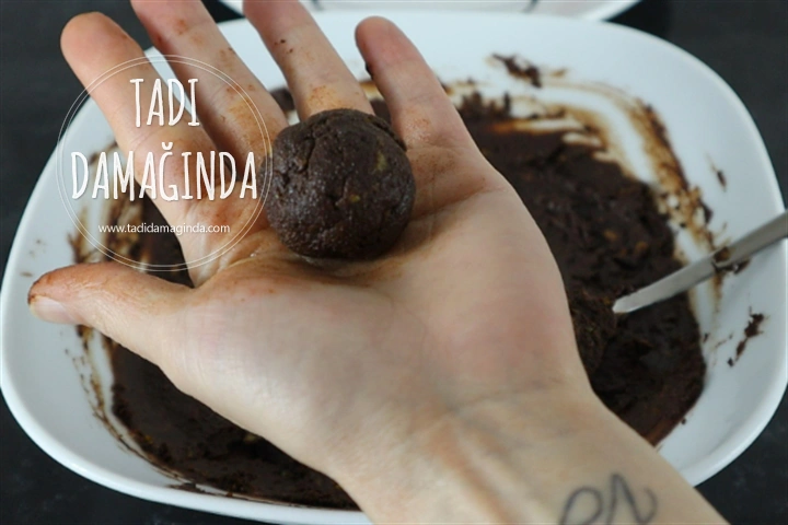 Glütensiz ve Vegan Avokado Truff