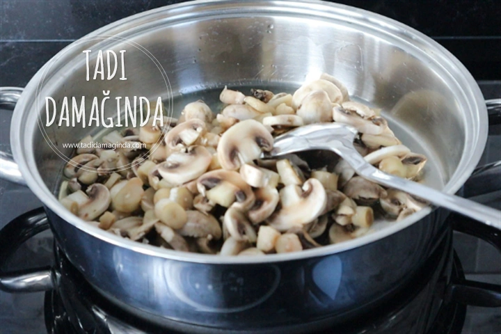 Mantarlı Dereotlu Pilav