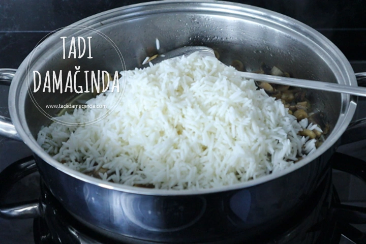 Mantarlı Dereotlu Pilav