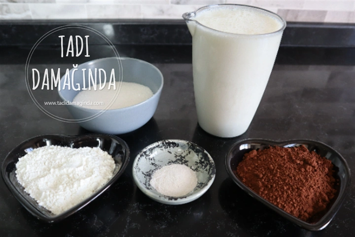 Pirinç Unlu Kakaolu Muhallebi (Glütensiz Yumurtasız)