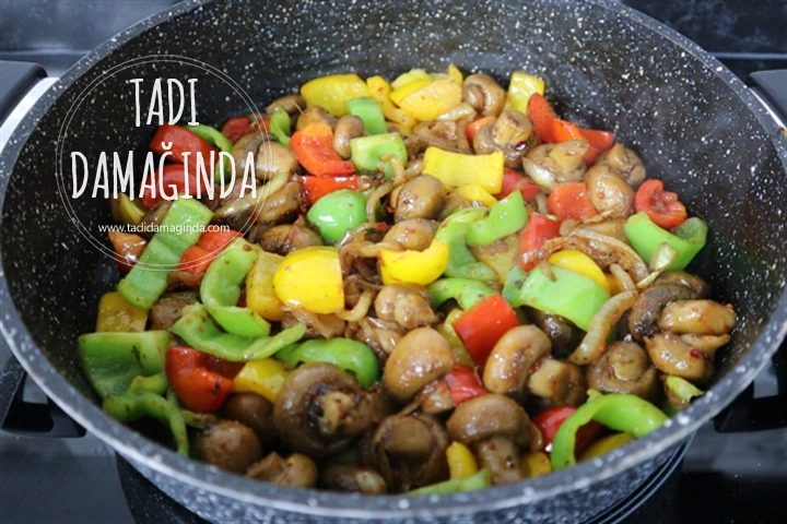 Rengarenk Karamelize Mantar Sote