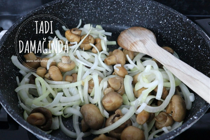 Rengarenk Karamelize Mantar Sote